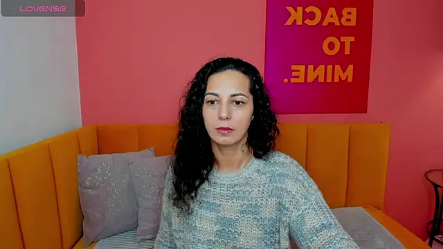 Linda Insatiable online show from 10, 3, 2025