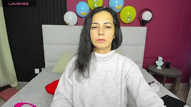 Linda Insatiable online show from 3, 10, 2025