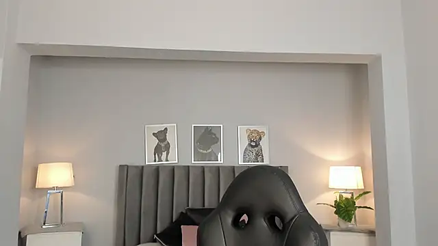 Madie  collins online show from 28, 2, 2025