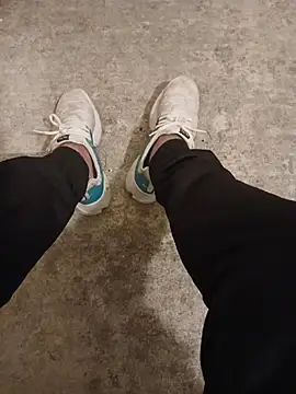 casper0303 online show from 10, 4, 2026