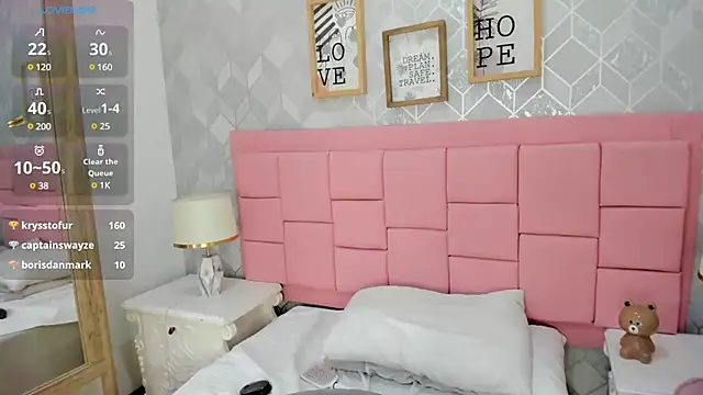 Snapshot of martina_rivera_ chatting on 18, 12, 2024 martina rivera online show from 18, 12, 2024