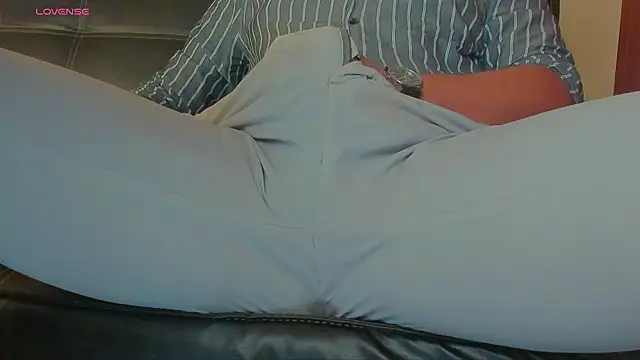 MrLonely02 online show from 11, 1, 2025