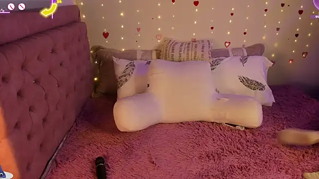 Sabrina Hall  online show from 21, 2, 2026