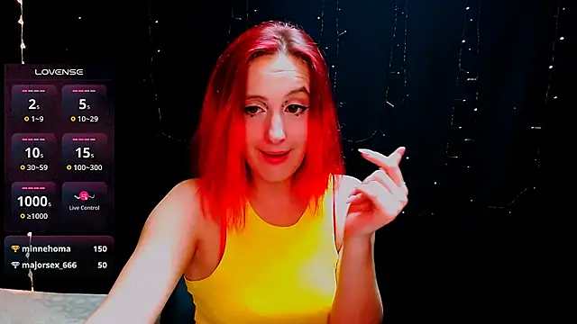 AgathaNoxe online show from 4, 2, 2025