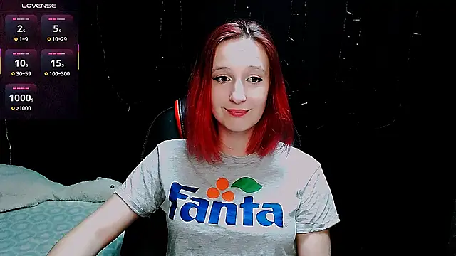 AgathaNoxe online show from 6, 2, 2025