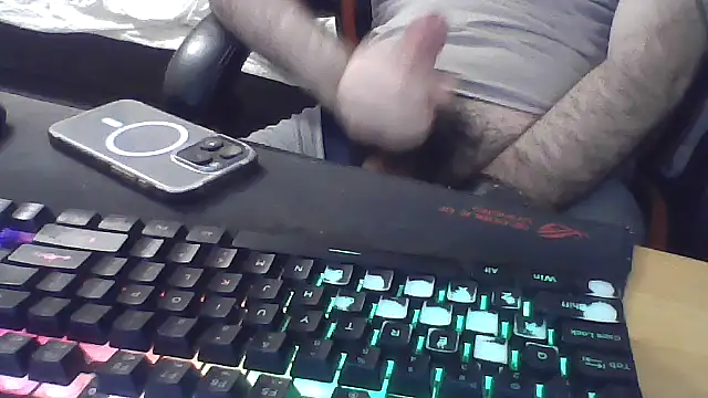 Snapshot of squiddy_69 chatting on 12, 9, 2025 squiddy 69 online show from 12, 9, 2025