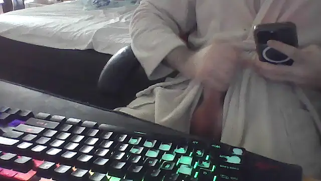 Snapshot of squiddy_69 chatting on 25, 9, 2025 squiddy 69 online show from 25, 9, 2025