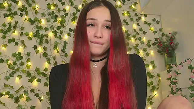 Brenda M00n online show from 28, 12, 2024