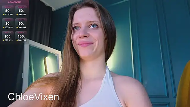 Snapshot of Chloe_Vixen chatting on 6, 2, 2025 Chloe Vixen online show from 6, 2, 2025