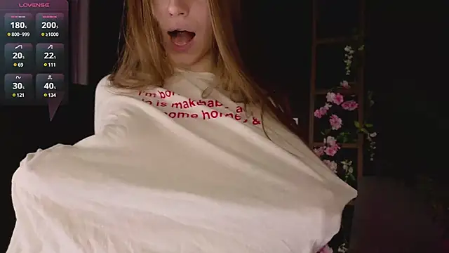 Snapshot of Chloe_Vixen chatting on 9, 2, 2025 Chloe Vixen online show from 9, 2, 2025