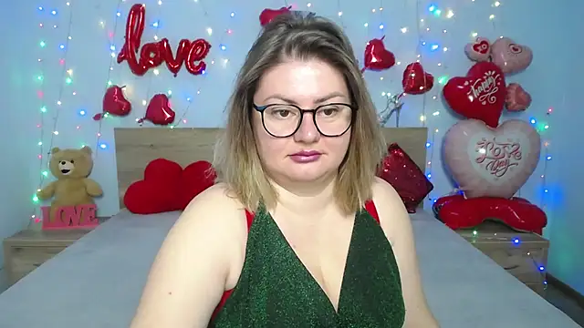 ZannaDreil online show from 28, 2, 2025