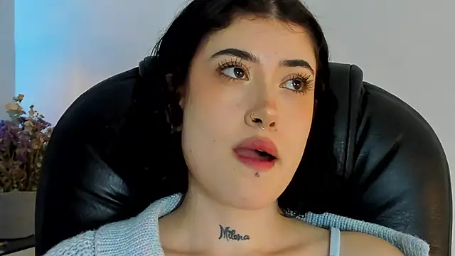 melody suarez online show from 5, 1, 2025