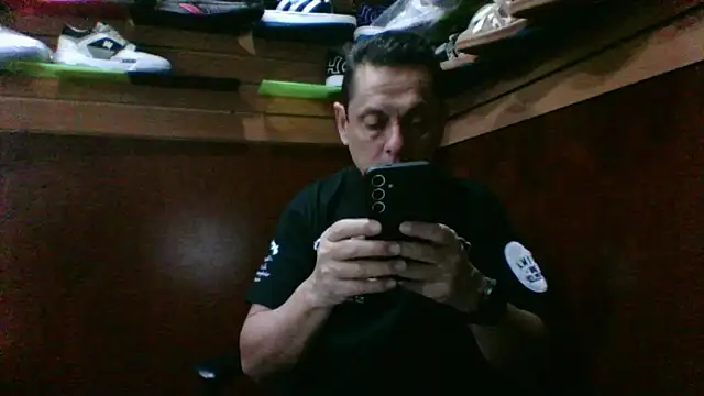 Snapshot of MarcusKelvin chatting on 12, 9, 2025 MarcusKelvin online show from 12, 9, 2025