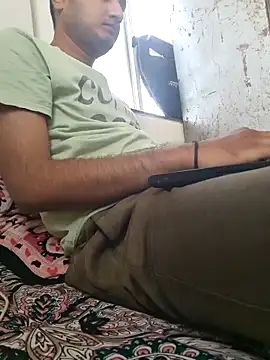 Jonrobinso online show from 4, 3, 2025