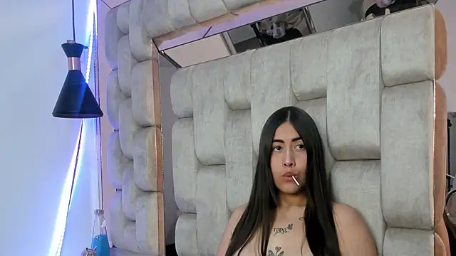 Snapshot of Maralains chatting on 10, 1, 2025 Maralains online show from 10, 1, 2025