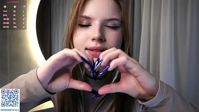 Snapshot of EvelyynLopez chatting on 14, 12, 2024 EvelyynLopez online show from 14, 12, 2024