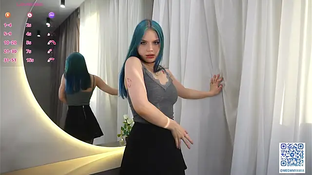 Snapshot of EvelyynLopez chatting on 12, 2, 2025 EvelyynLopez online show from 12, 2, 2025