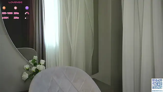 Snapshot of EvelyynLopez chatting on 14, 2, 2025 EvelyynLopez online show from 14, 2, 2025
