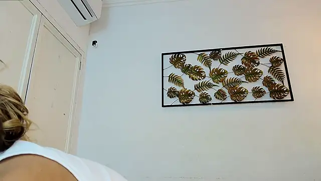 Snapshot of miranda_villa chatting on 16, 3, 2025 miranda villa online show from 16, 3, 2025