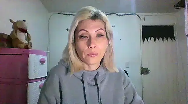 alixia81 online show from 10, 12, 2024