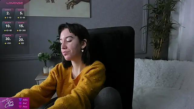 Snapshot of Belle_Via chatting on 12, 12, 2024 Belle Via online show from 12, 12, 2024