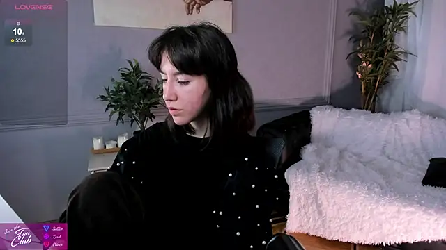 Snapshot of Belle_Via chatting on 27, 2, 2025 Belle Via online show from 27, 2, 2025