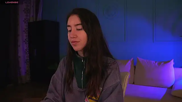 Belle Via online show from 15, 4, 2026