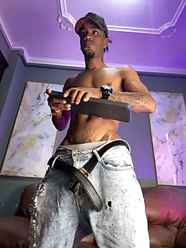 AaronCruz  online show from 17, 1, 2025