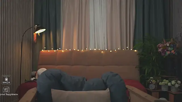 Feral Berrry  online show from 13, 12, 2024