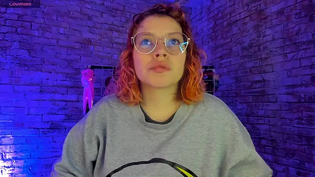 Cherry xoxx online show from 12, 9, 2025