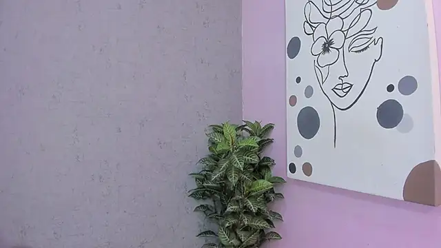 Tiffany mendez online show from 25, 11, 2025