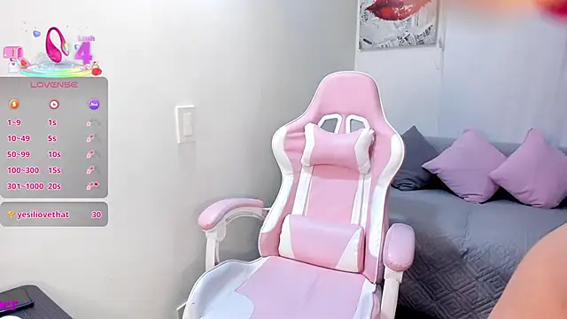 Snapshot of ivanacoper chatting on 2, 10, 2025 ivanacoper online show from 2, 10, 2025