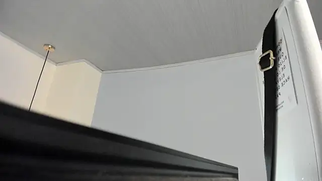 Snapshot of escarleth__ chatting on 8, 3, 2025 escarleth online show from 8, 3, 2025