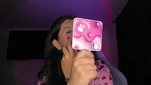 Bunnyy095 online show from 18, 4, 2026