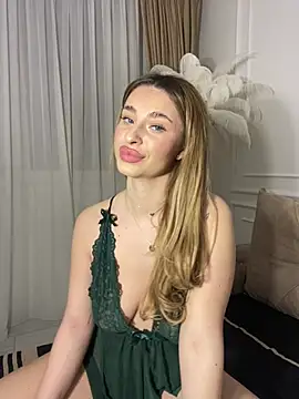 Snapshot of GraceCarther chatting on 22, 1, 2025 GraceCarther online show from 22, 1, 2025