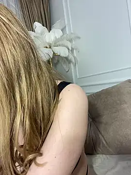 Snapshot of GraceCarther chatting on 27, 2, 2025 GraceCarther online show from 27, 2, 2025