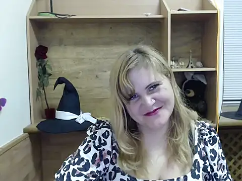 DaniellaKiss online show from 27, 10, 2025