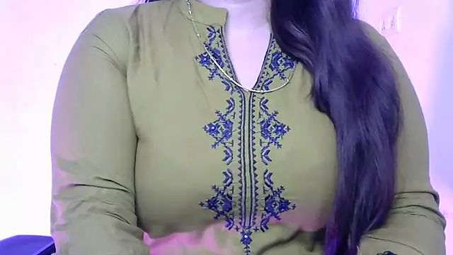 Snapshot of Cute-Ayesha chatting on 15, 9, 2025 Cute-Ayesha online show from 15, 9, 2025