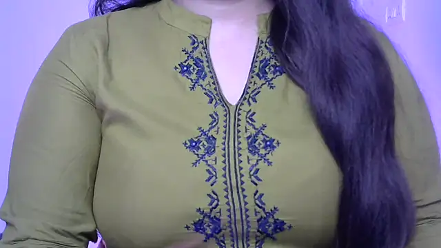 Snapshot of Cute-Ayesha chatting on 12, 10, 2025 Cute-Ayesha online show from 12, 10, 2025