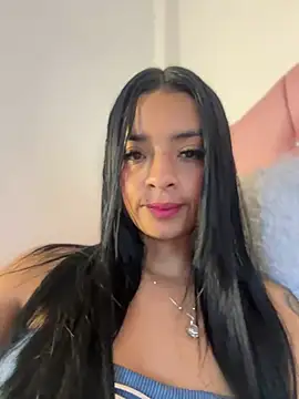 Snapshot of Laura_fernandezII chatting on 31, 1, 2025 Laura fernandezII online show from 31, 1, 2025