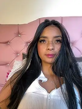 Snapshot of Laura_fernandezII chatting on 4, 2, 2025 Laura fernandezII online show from 4, 2, 2025