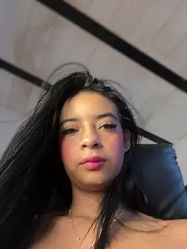 Snapshot of Laura_fernandezII chatting on 8, 2, 2025 Laura fernandezII online show from 8, 2, 2025