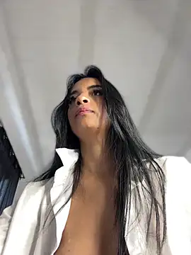 Snapshot of Laura_fernandezII chatting on 25, 2, 2025 Laura fernandezII online show from 25, 2, 2025