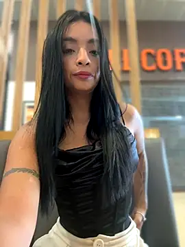 Snapshot of Laura_fernandezII chatting on 16, 9, 2025 Laura fernandezII online show from 16, 9, 2025
