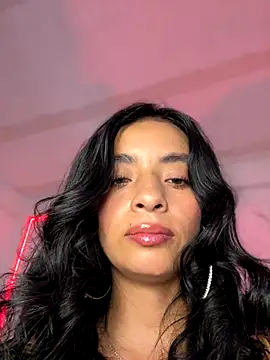 Snapshot of Laura_fernandezII chatting on 5, 10, 2025 Laura fernandezII online show from 5, 10, 2025