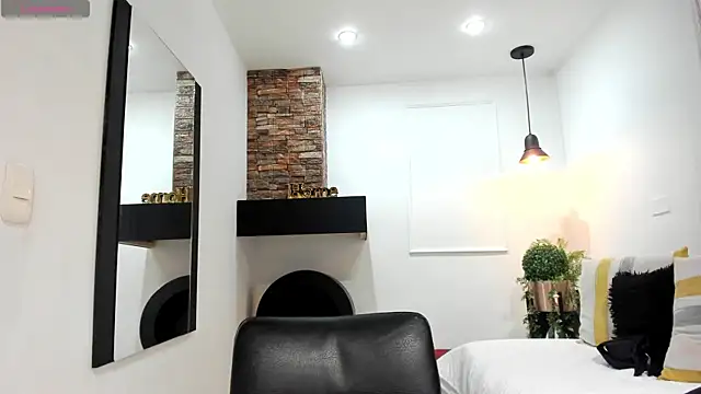 LenaRuiz  online show from 11, 2, 2025