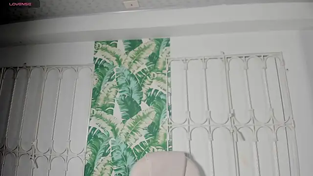 Snapshot of _sharlotte777 chatting on 17, 4, 2026 sharlotte777 online show from 17, 4, 2026
