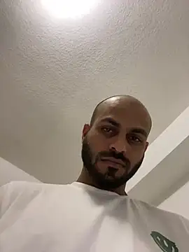 islandvybee55 online show from 14, 12, 2024