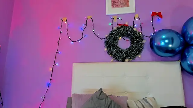 Charlotte11-11 online show from 21, 12, 2025