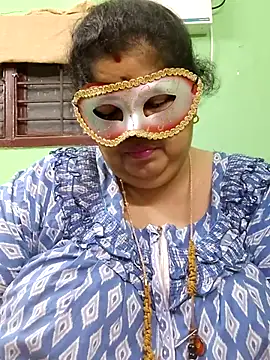 Snapshot of tamilthanushri chatting on 28, 7, 2026 tamilthanushri online show from 28, 7, 2026